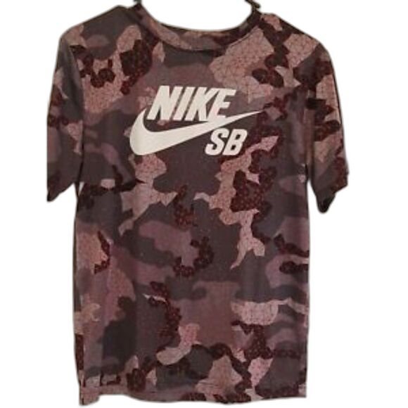 Nike Other - Nike SB Camo T-Shirt Kids